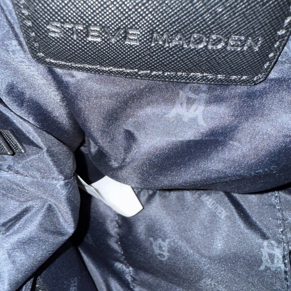 Steve Madden quilted tote/crossbody - Picture 10 of 10